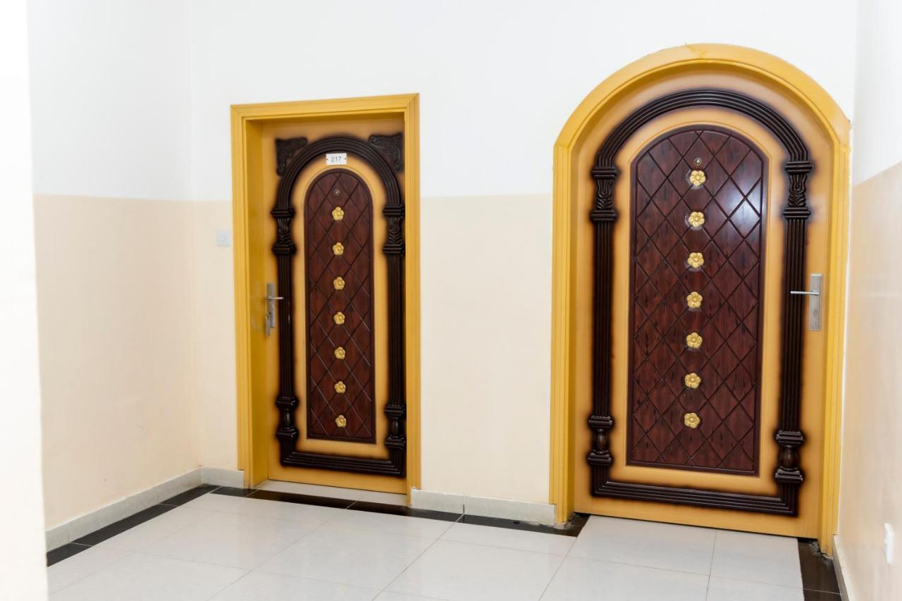 Arabian Sands Hotel فندق الرمال العربية Haima Exteriör bild