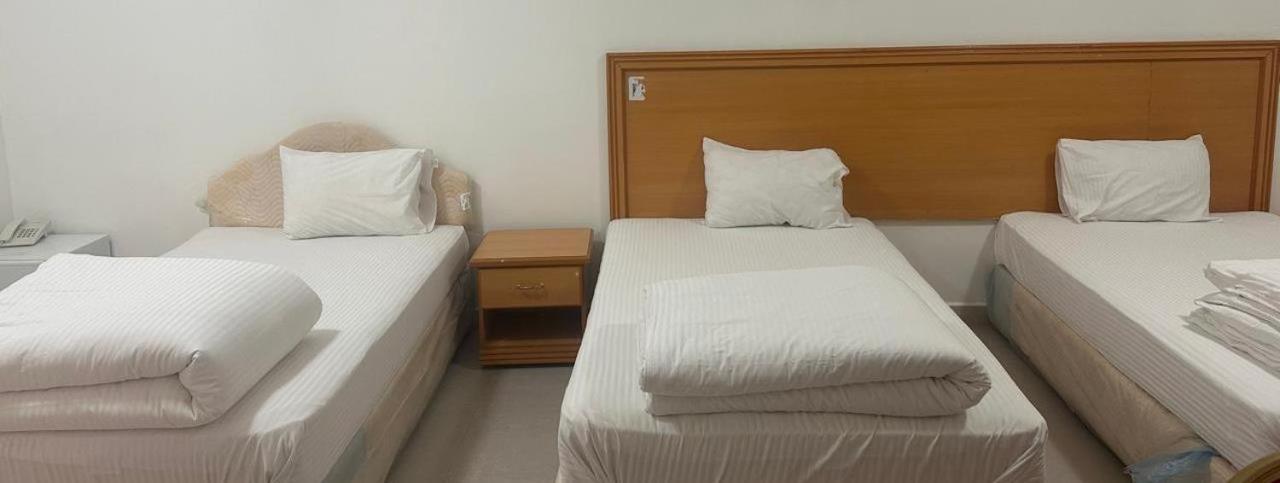 Arabian Sands Hotel فندق الرمال العربية Haima Exteriör bild