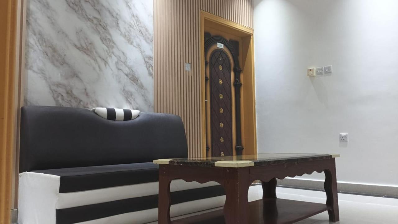Arabian Sands Hotel فندق الرمال العربية Haima Exteriör bild
