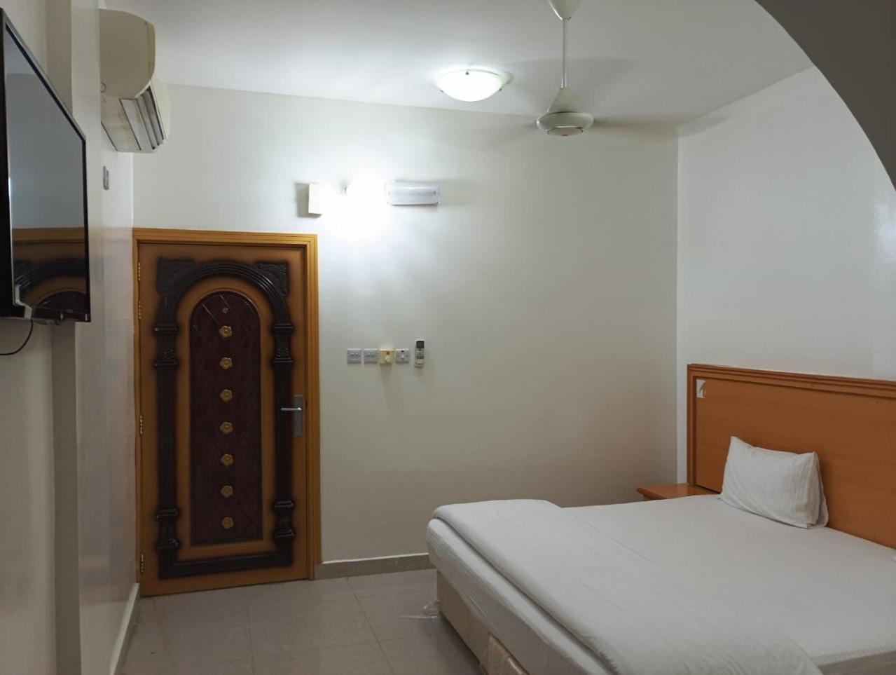 Arabian Sands Hotel فندق الرمال العربية Haima Exteriör bild
