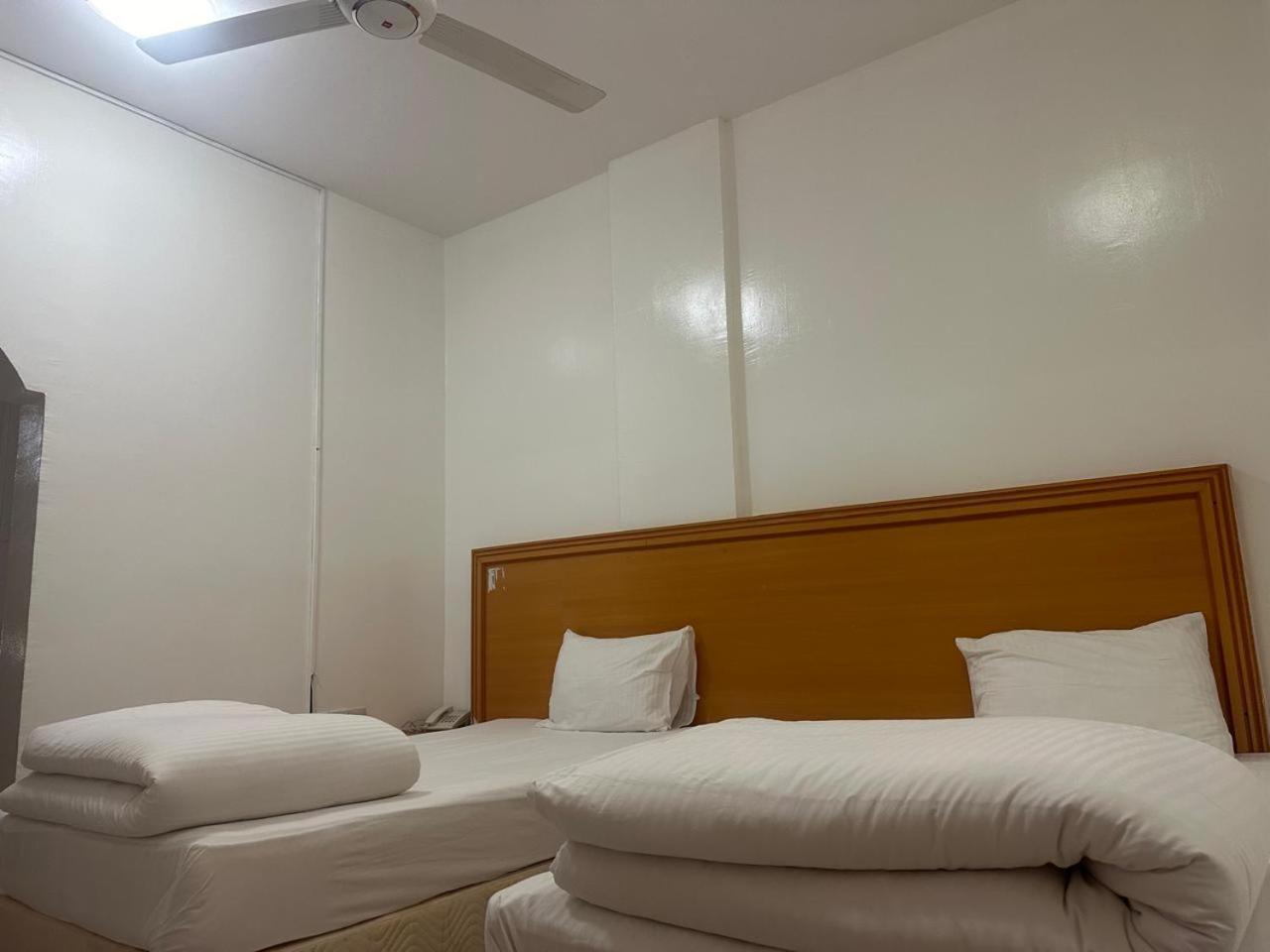 Arabian Sands Hotel فندق الرمال العربية Haima Exteriör bild