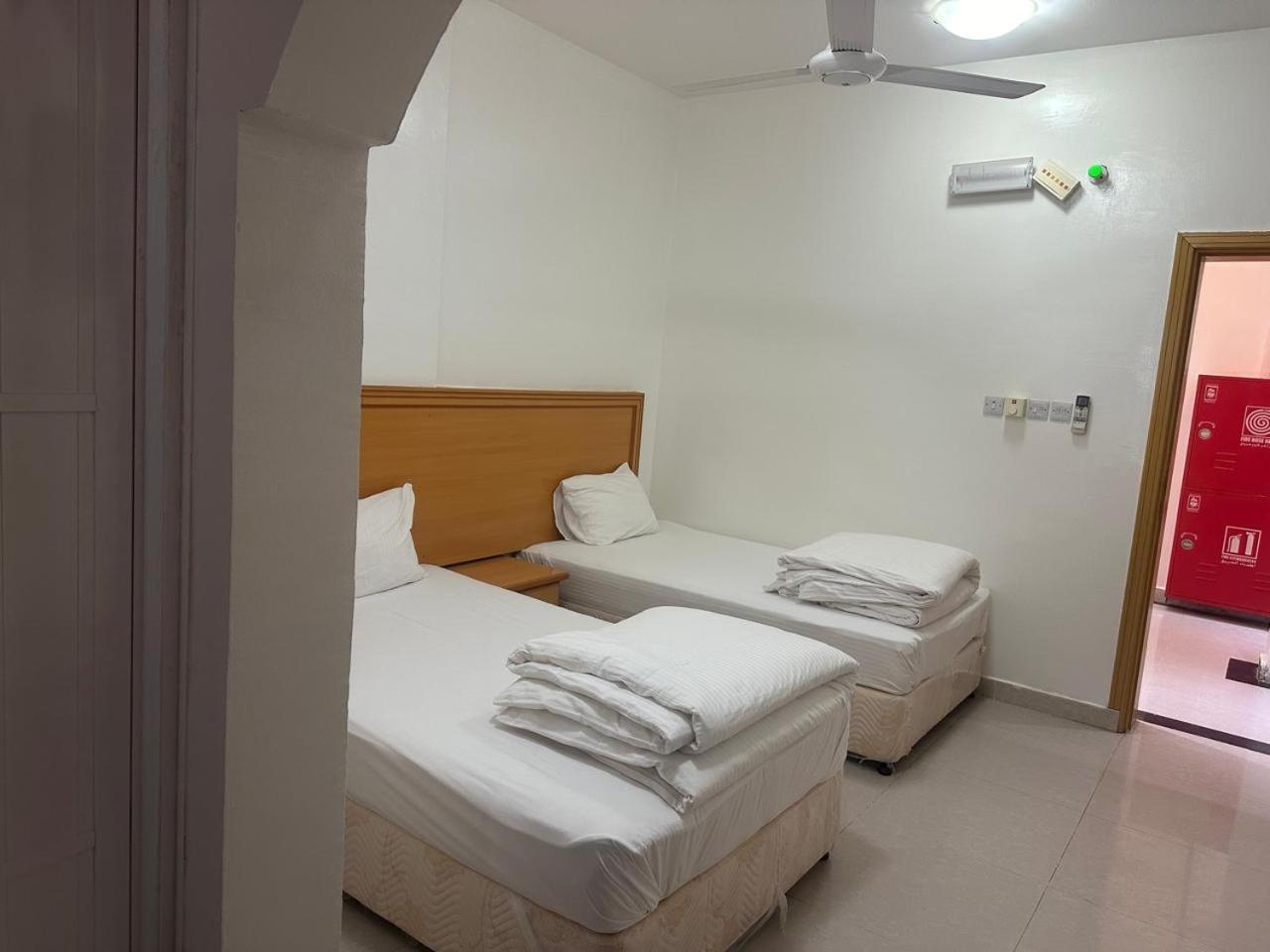 Arabian Sands Hotel فندق الرمال العربية Haima Exteriör bild